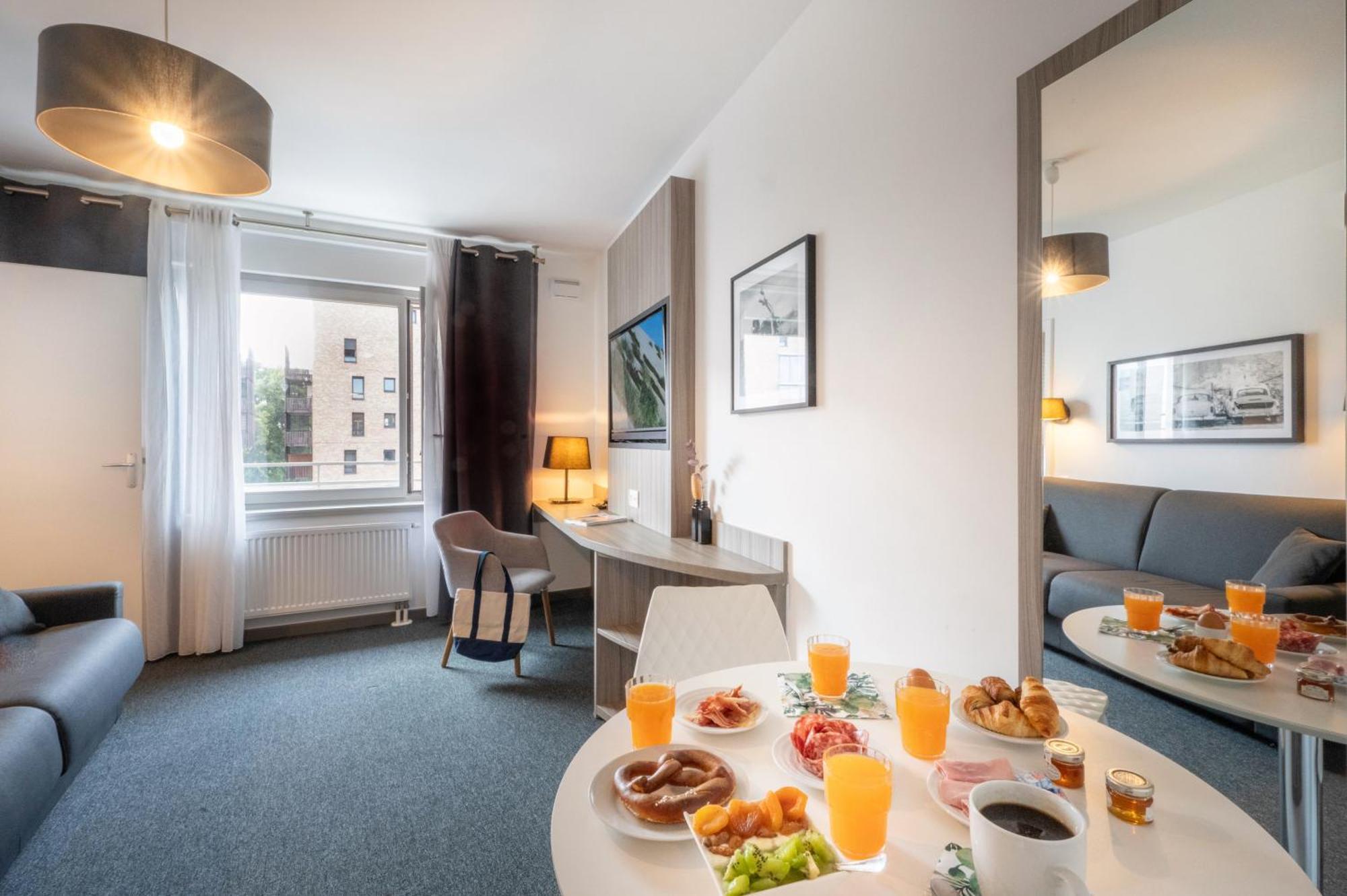 Nemea Appart Hotel Elypseo Strasbourg Port Buitenkant foto
