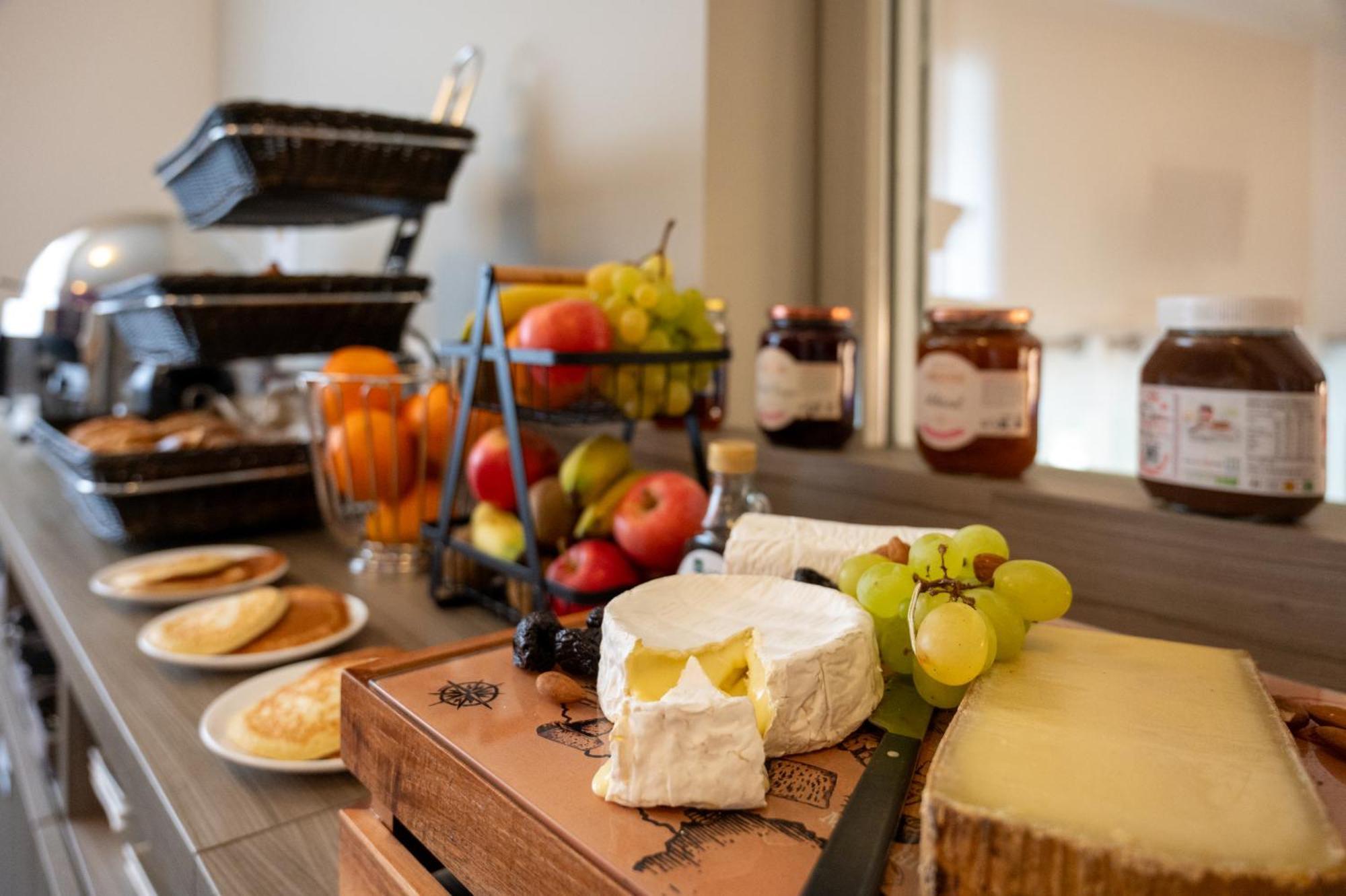 Nemea Appart Hotel Elypseo Strasbourg Port Buitenkant foto